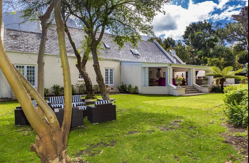 6 Bedroom Property for Sale in Hout Bay Western Cape